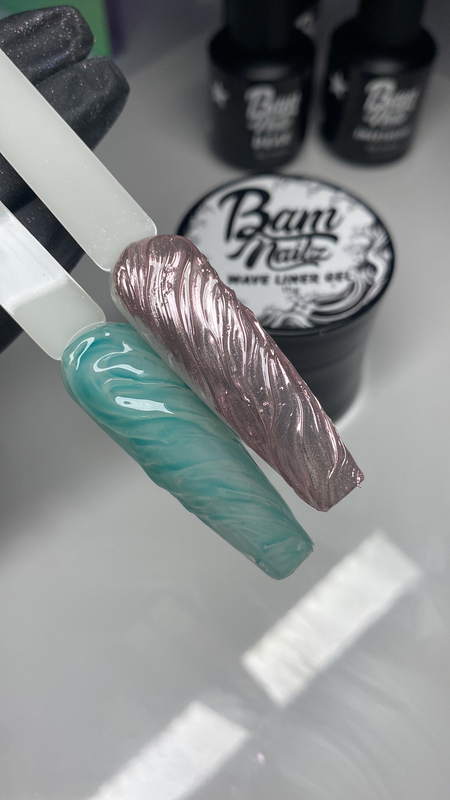 “WAVE LINER GEL” 15g